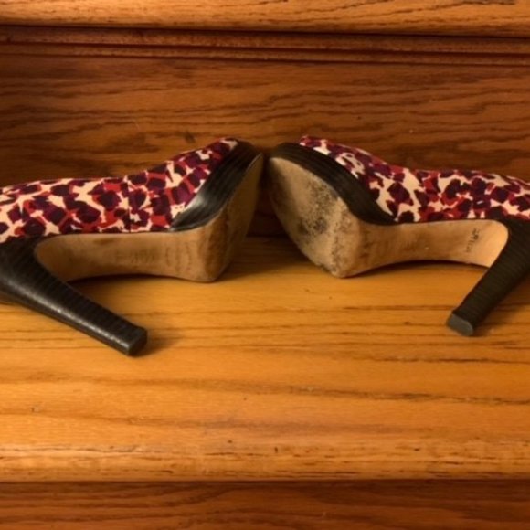 Gorgeous VIA SPIGA Abstract Leopard Peep-Toe Pumps, Size 8.5 / 39, EUC (Fabric) - Picture 5 of 8